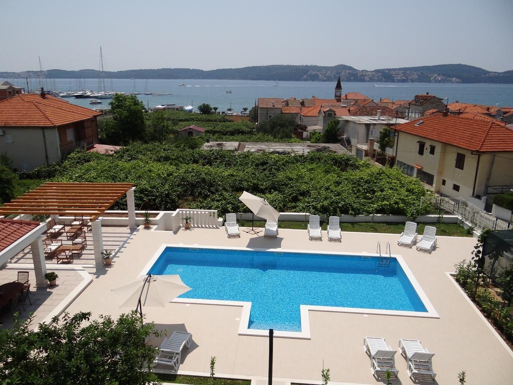 Apartments Zulim Trogir Eksteriør bilde
