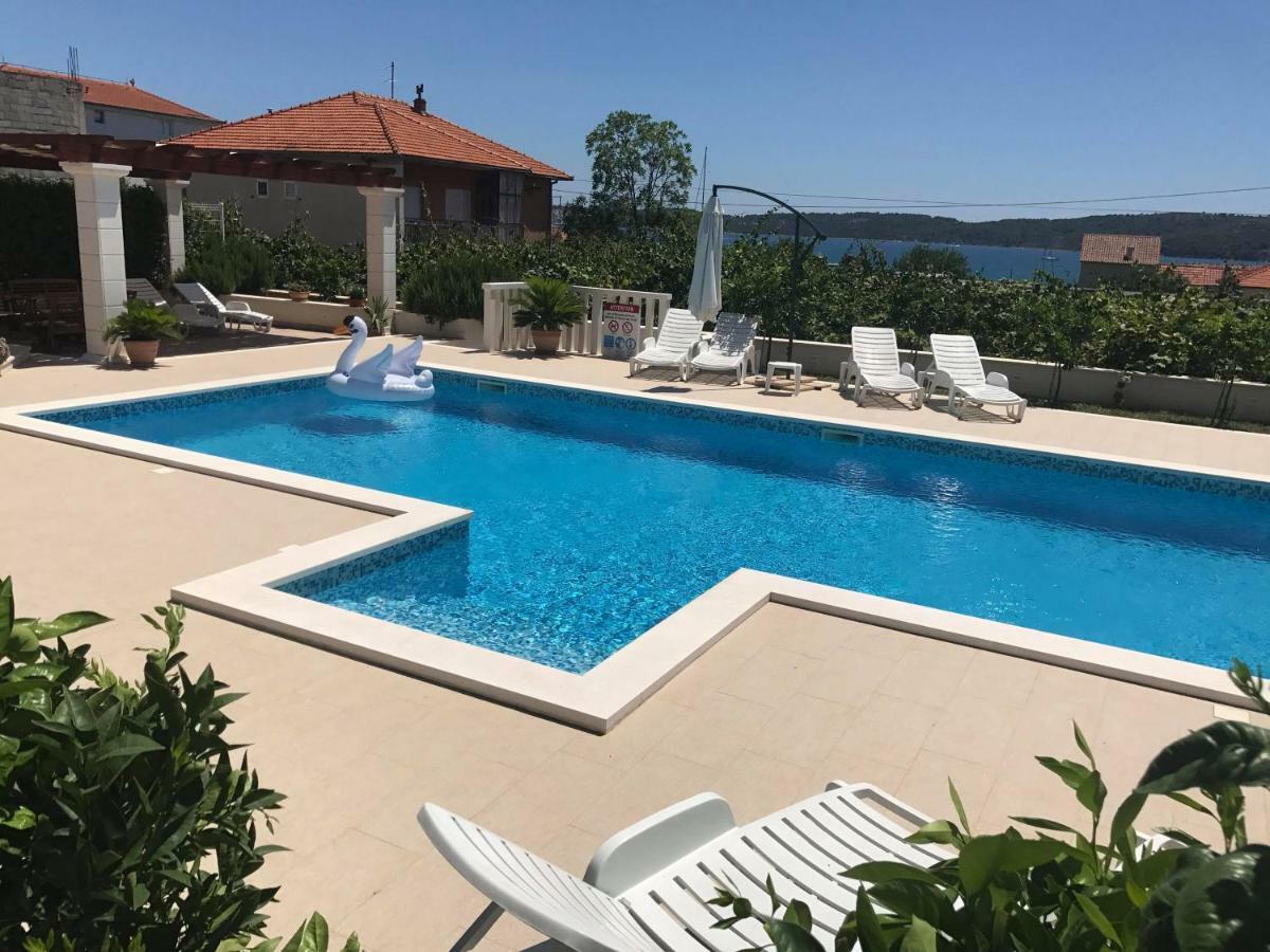 Apartments Zulim Trogir Eksteriør bilde